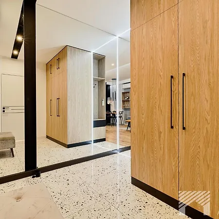 Ilumino - Klimatyzacja, Taras Z Widokiem Na Lodz, Parking W Garazu! * Łódź